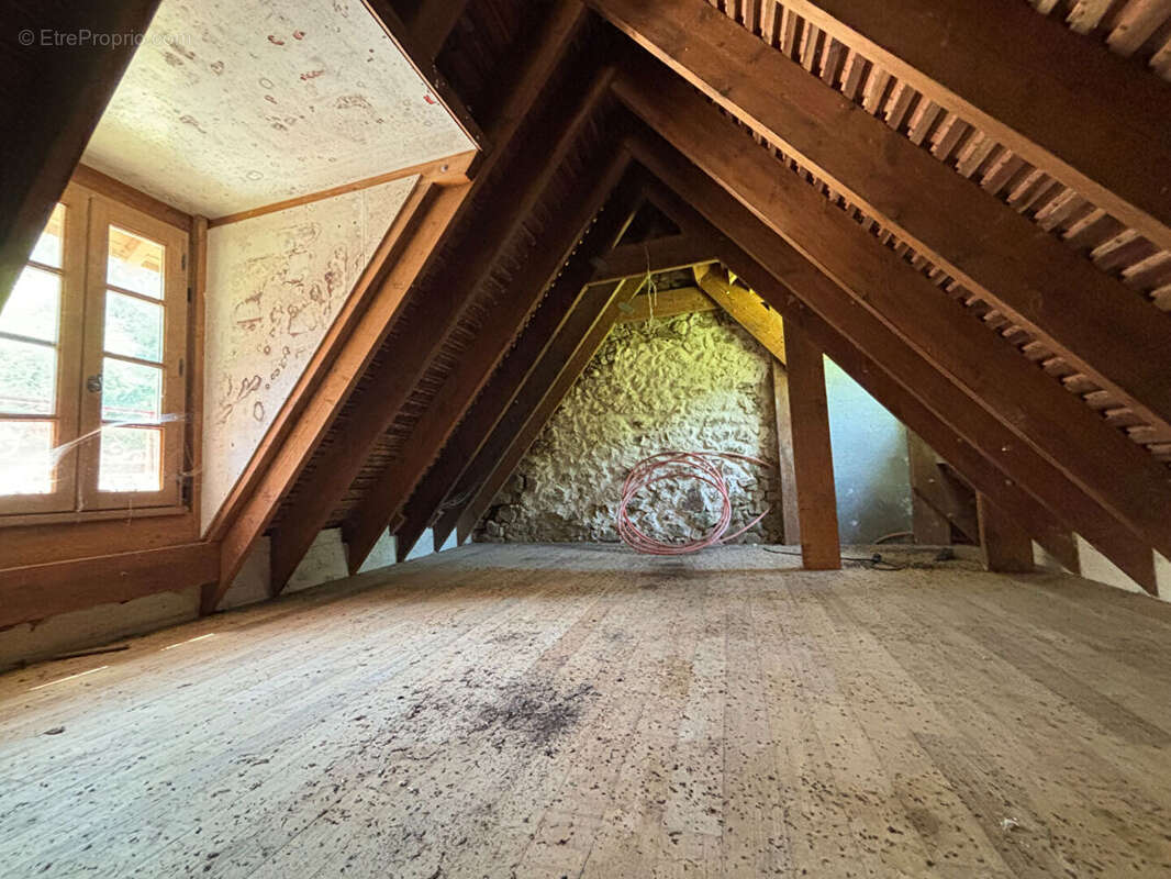 Maison à BUSSIERE-GALANT