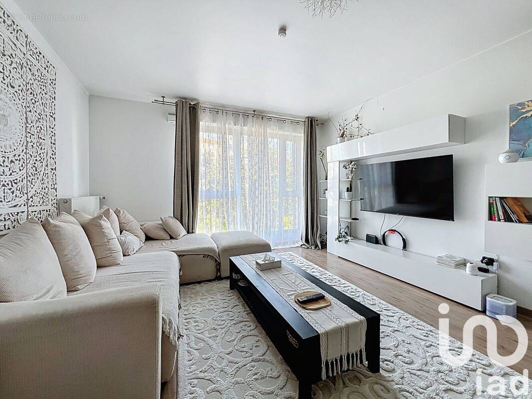 Photo 1 - Appartement à CHEVILLY-LARUE