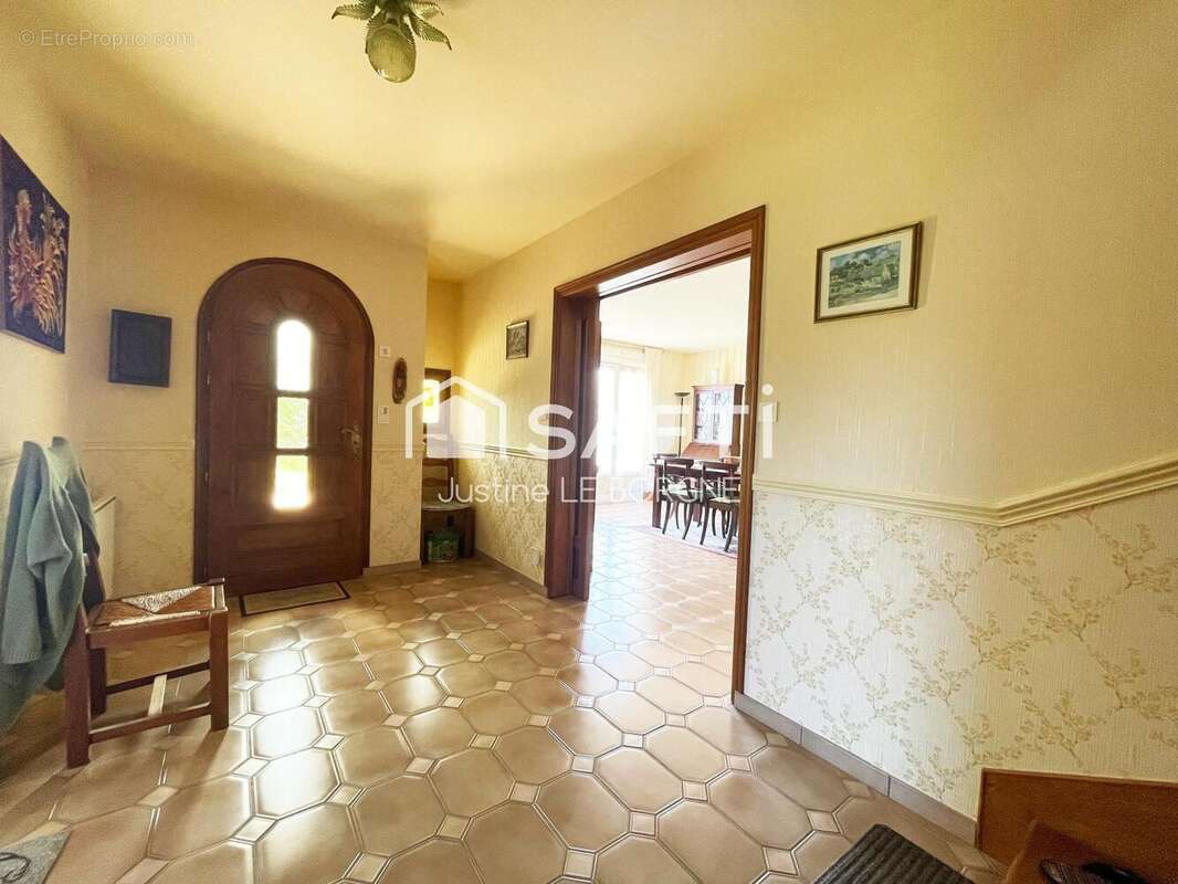 Photo 2 - Maison à LANDUDEC