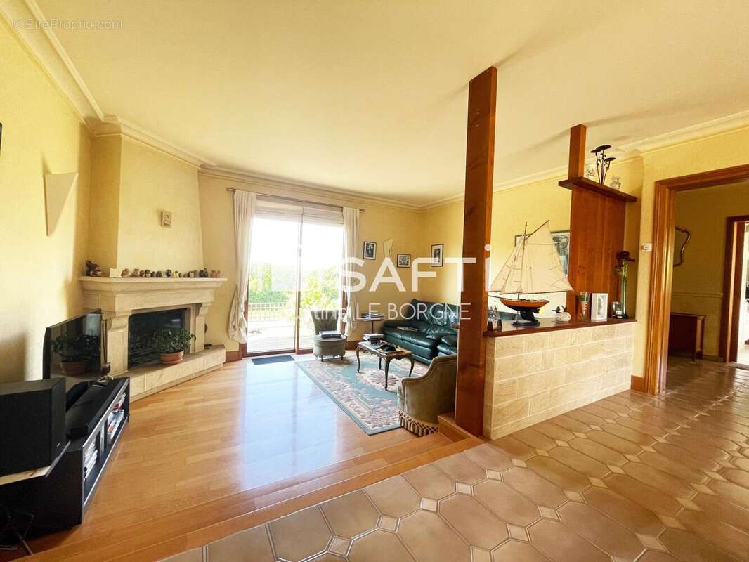 Photo 3 - Maison à LANDUDEC