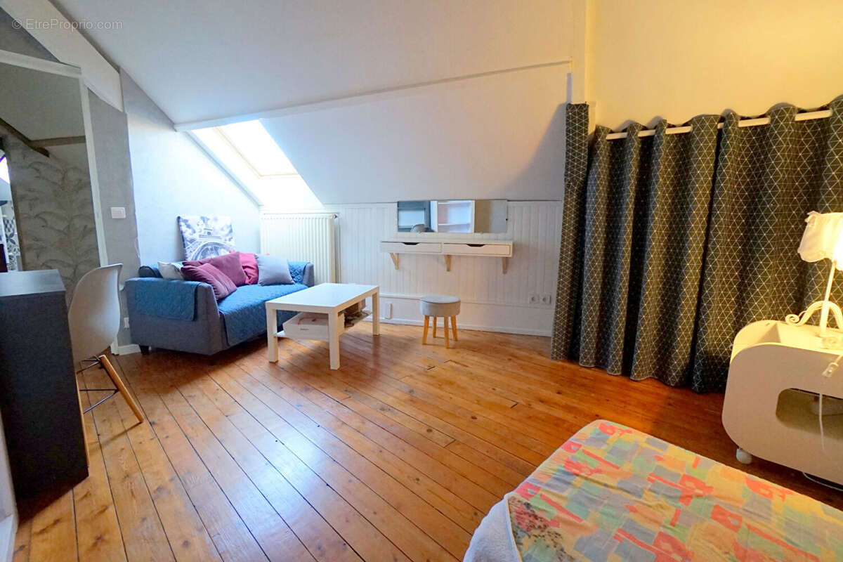 Maison à MEZY-SUR-SEINE