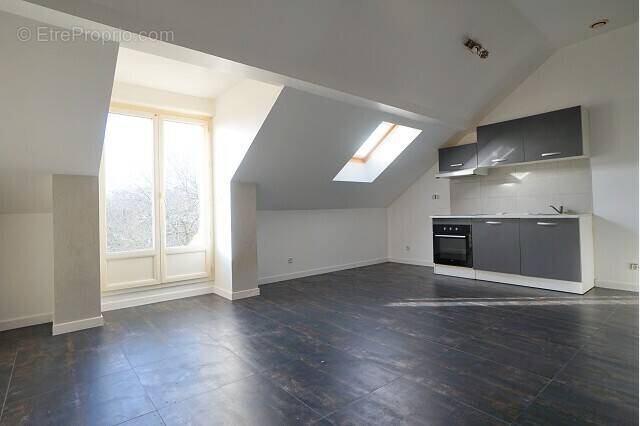 Appartement à MEZY-SUR-SEINE