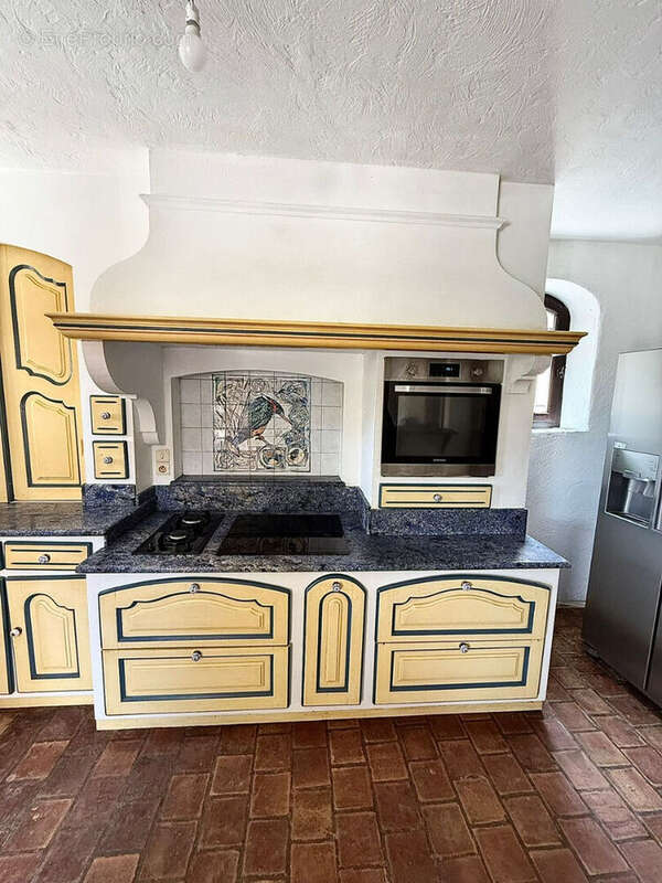 Maison à CAUMONT-SUR-DURANCE