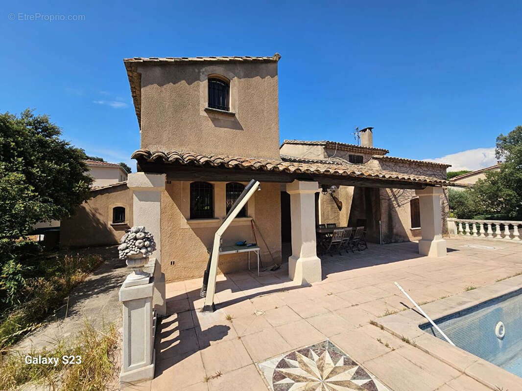 Maison à CAUMONT-SUR-DURANCE