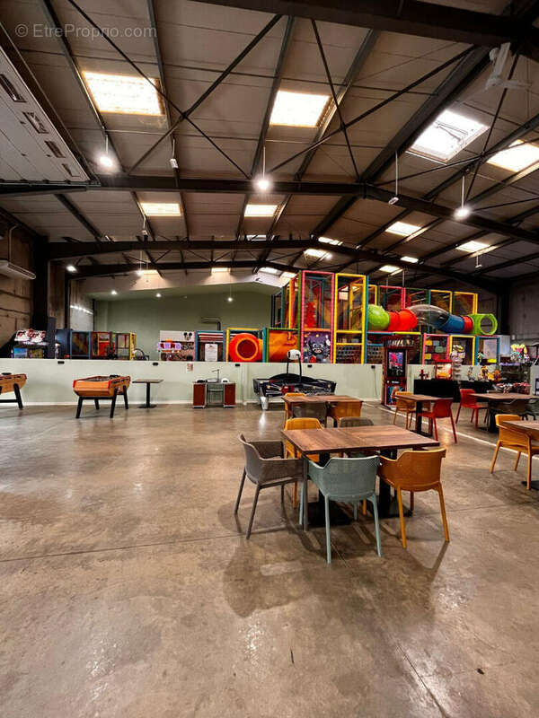 Commerce à LUCCIANA