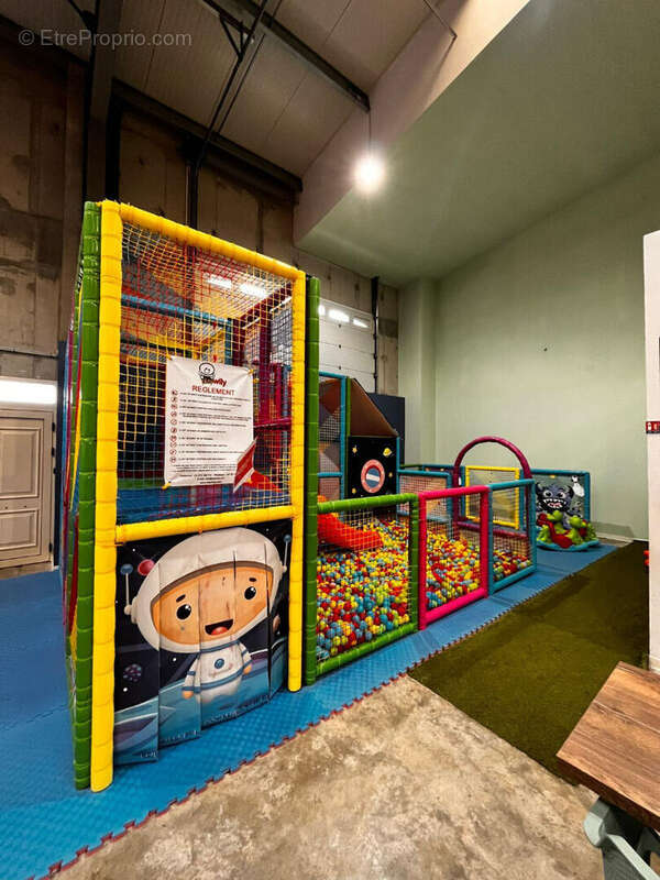 Commerce à LUCCIANA