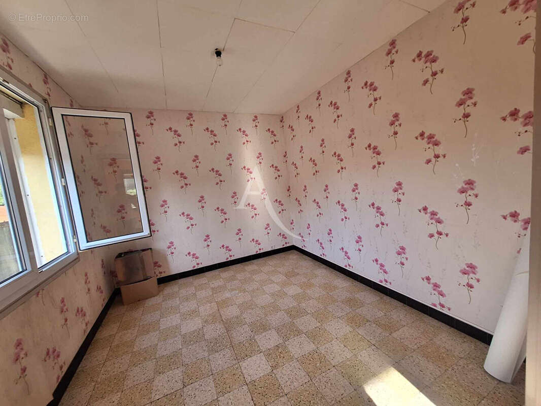 Maison à HAUTVILLERS-OUVILLE