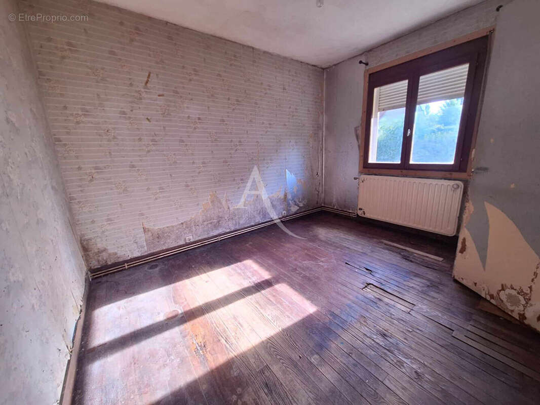 Maison à HAUTVILLERS-OUVILLE