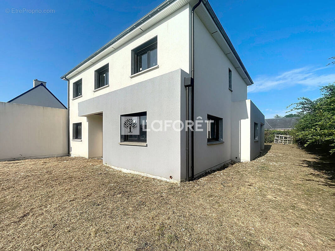 Maison à LA FERRIERE-AUX-ETANGS