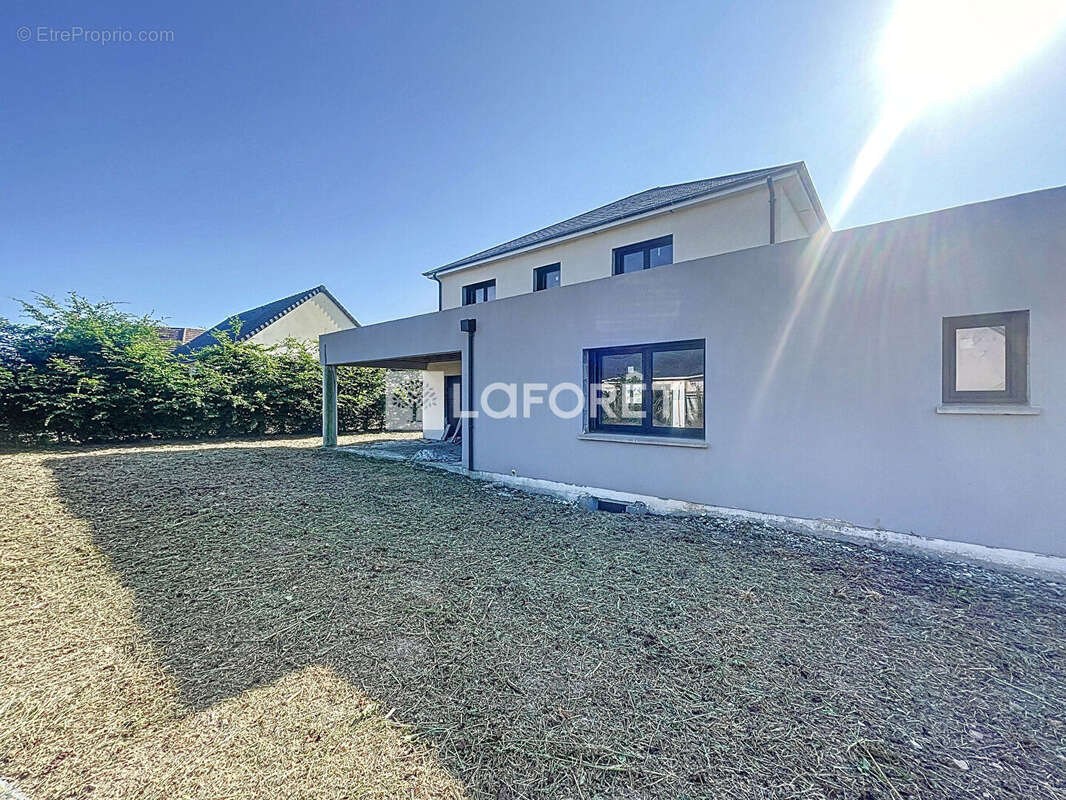 Maison à LA FERRIERE-AUX-ETANGS