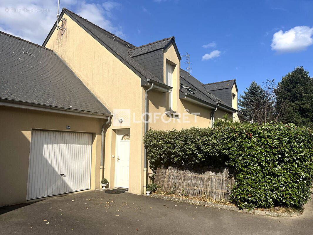 Maison à SAINT-GEORGES-DES-GROSEILLERS