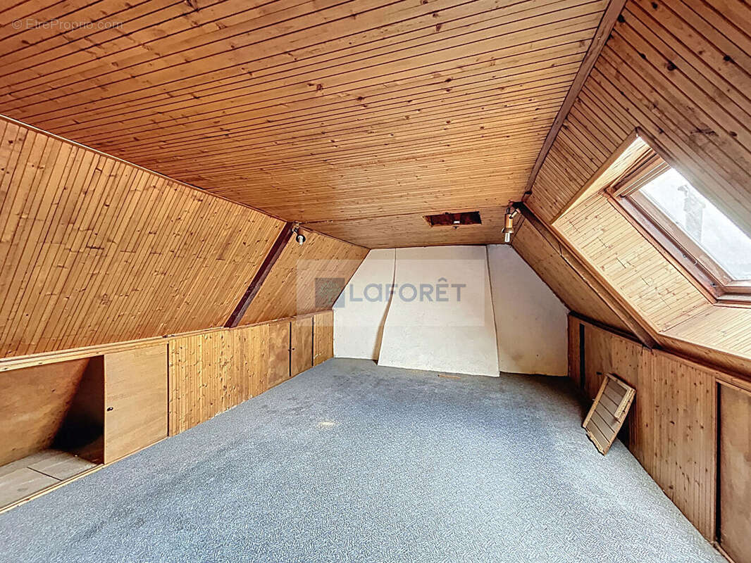 Maison à CONDE-SUR-NOIREAU