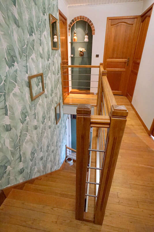 Maison à MEZIERES-SUR-SEINE