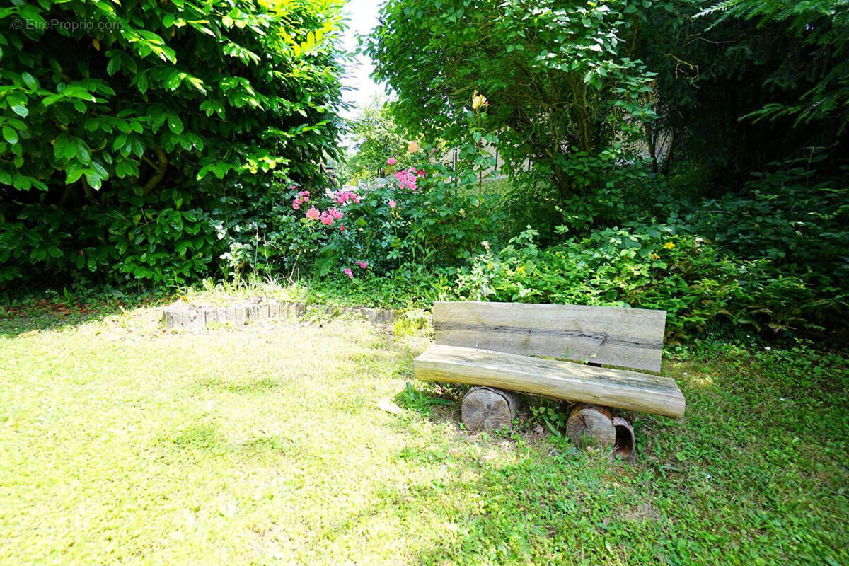 Maison à MEZIERES-SUR-SEINE