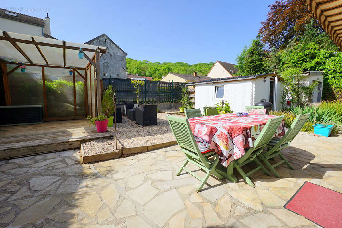 Maison à MEZIERES-SUR-SEINE