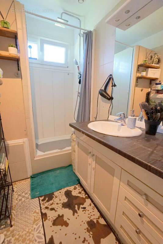 Maison à MEZIERES-SUR-SEINE