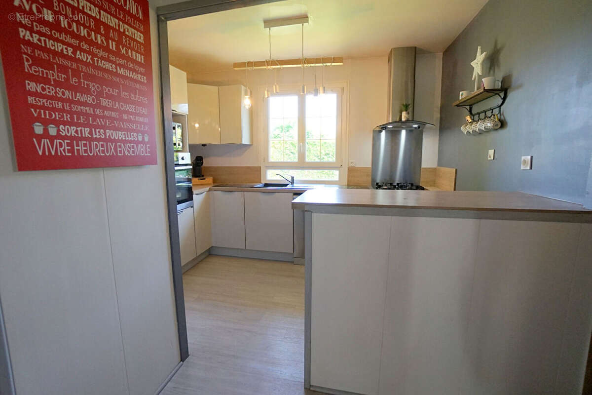 Maison à MEZIERES-SUR-SEINE