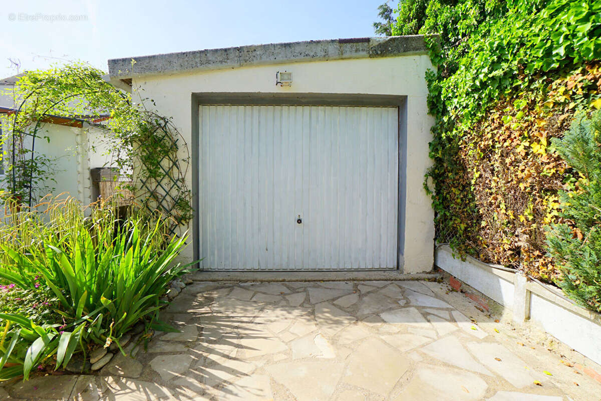 Maison à MEZIERES-SUR-SEINE