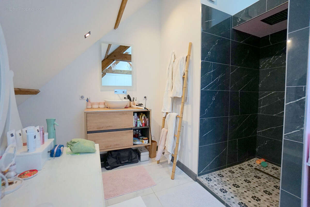 Maison à MORAINVILLIERS