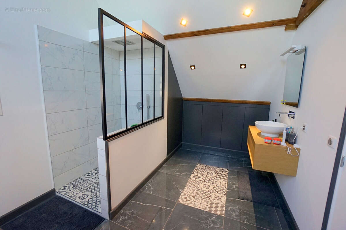 Maison à MORAINVILLIERS