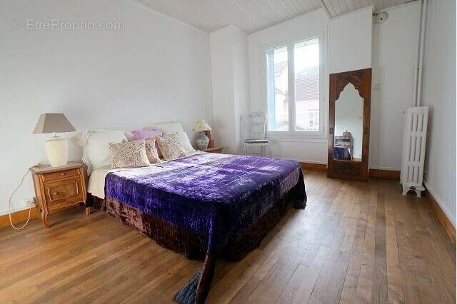 Maison à MEZIERES-SUR-SEINE