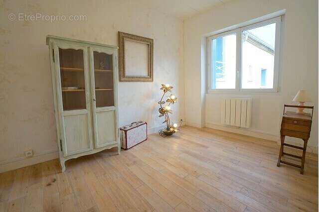 Maison à MEZIERES-SUR-SEINE