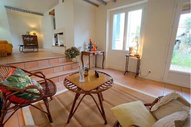 Maison à MEZIERES-SUR-SEINE