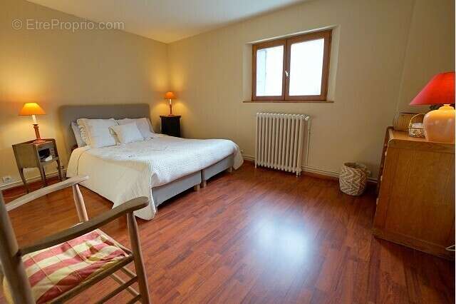 Maison à MEZIERES-SUR-SEINE