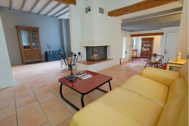 Maison à MEZIERES-SUR-SEINE