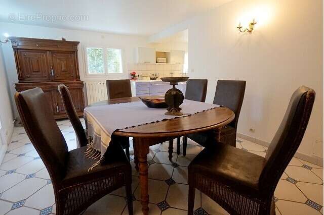 Maison à MEZIERES-SUR-SEINE