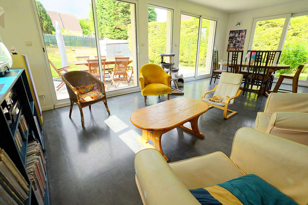 Maison à MEZIERES-SUR-SEINE