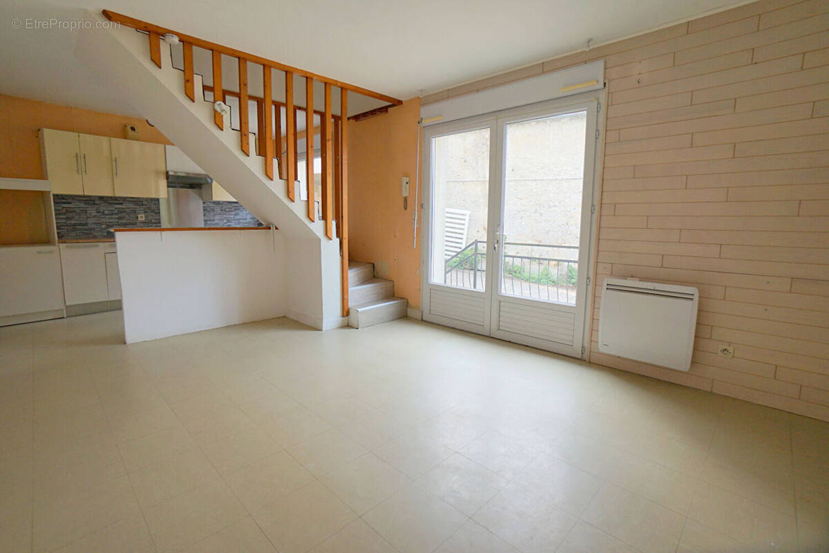 Appartement à EPONE