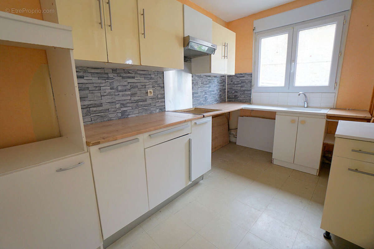 Appartement à EPONE