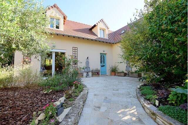 Maison à CRESPIERES