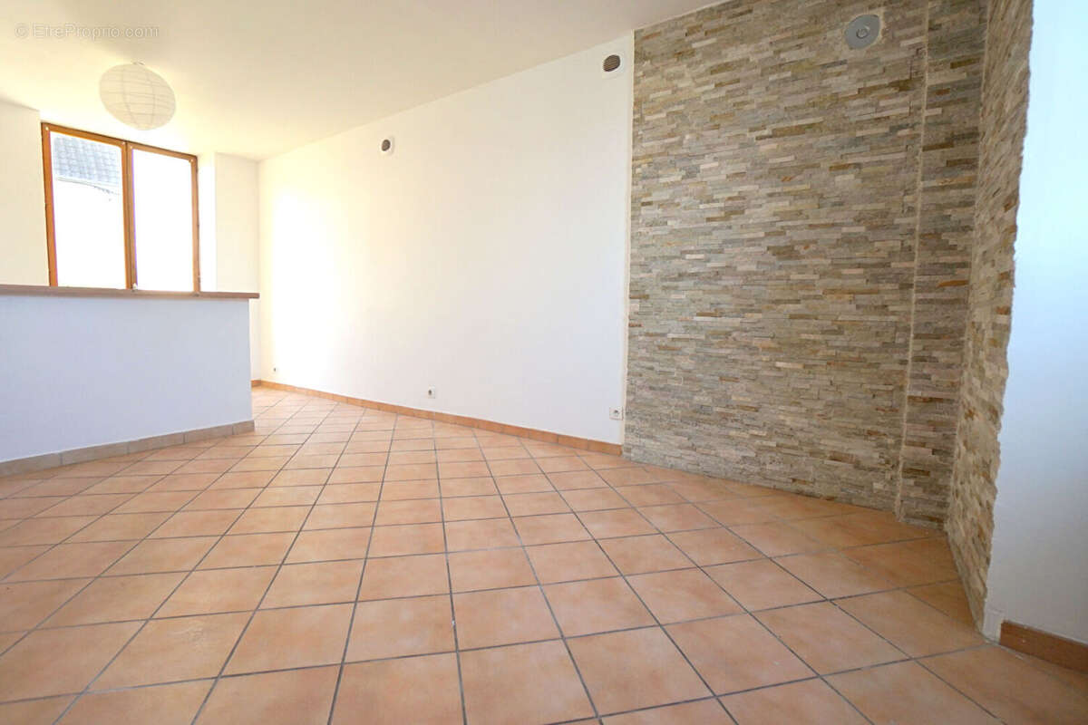 Appartement à EPONE