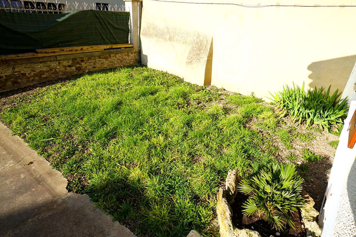 Appartement à EPONE