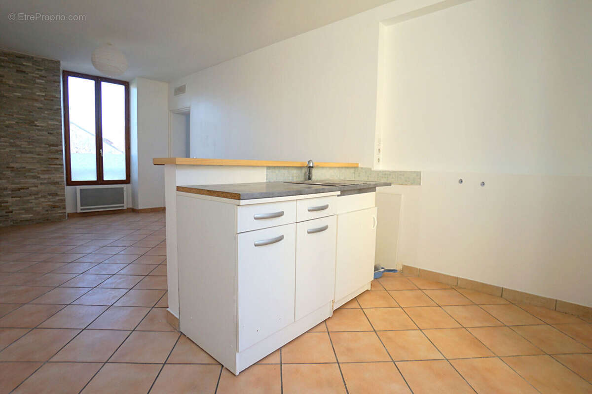 Appartement à EPONE