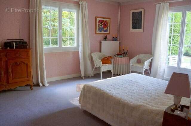 Maison à MEZIERES-SUR-SEINE