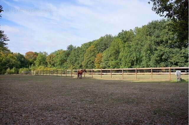 Maison à MEZIERES-SUR-SEINE