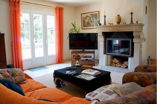 Maison à MEZIERES-SUR-SEINE