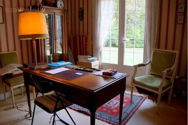 Maison à MEZIERES-SUR-SEINE