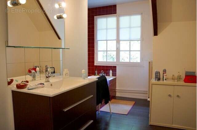 Maison à MEZIERES-SUR-SEINE