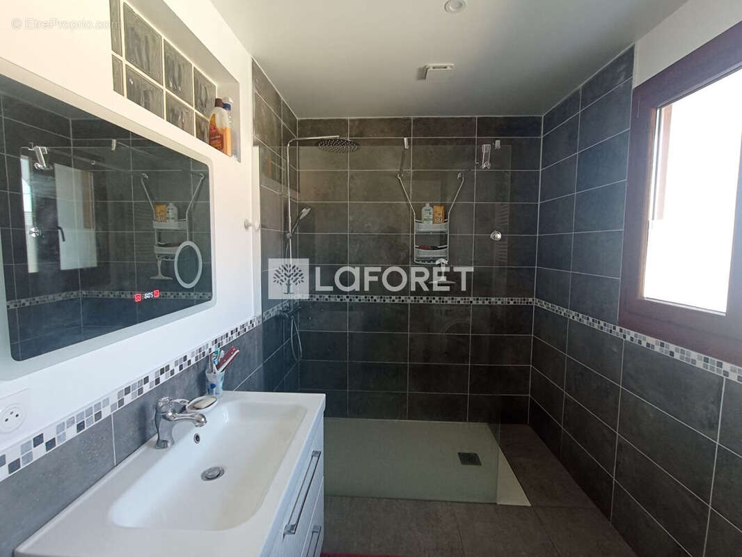 Maison à COULOMMIERS