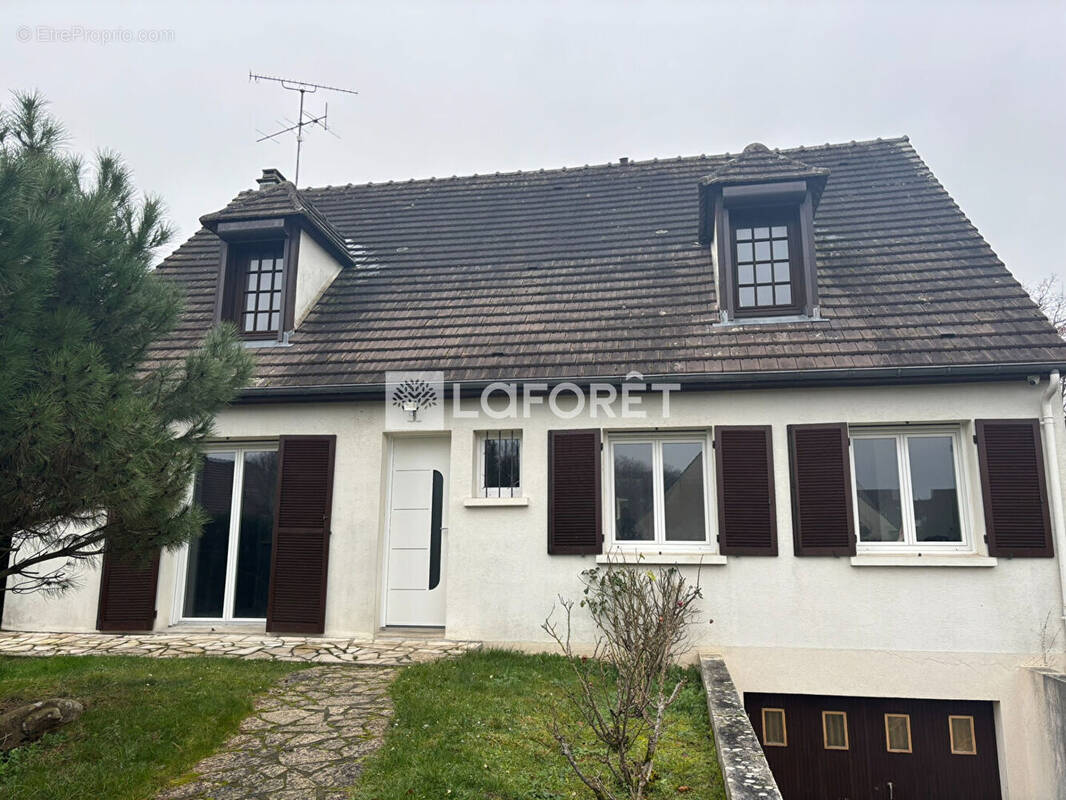 Maison à ORRY-LA-VILLE