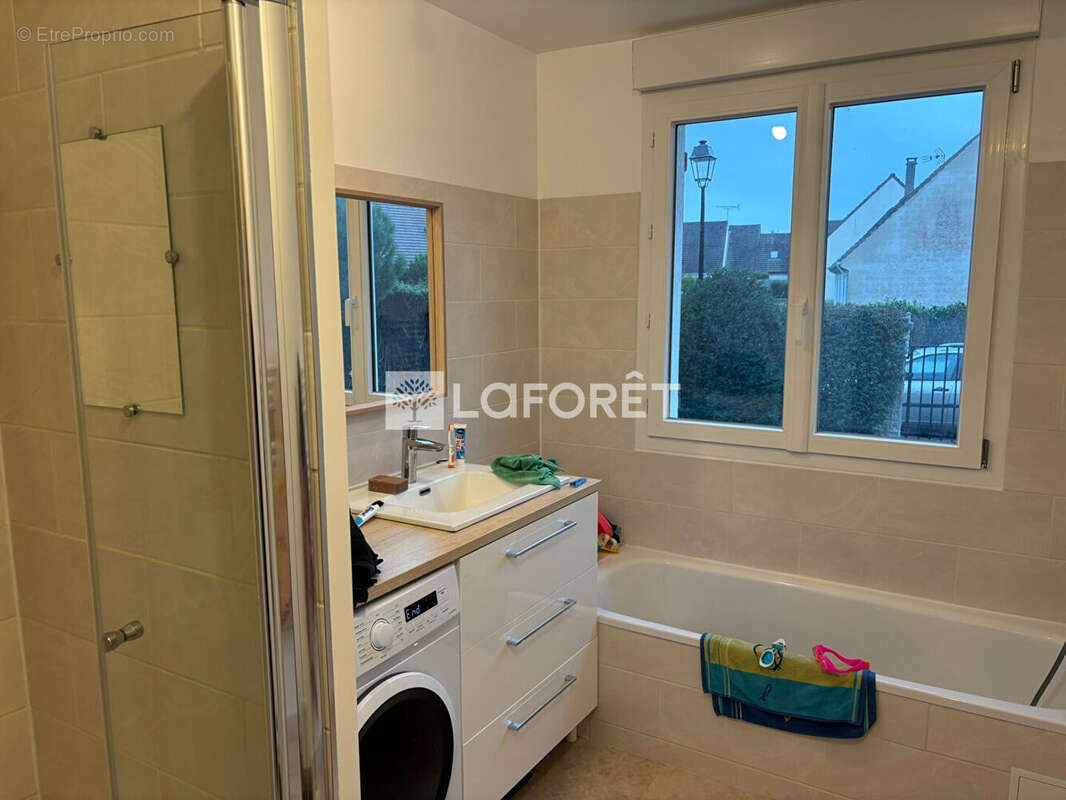 Maison à ORRY-LA-VILLE