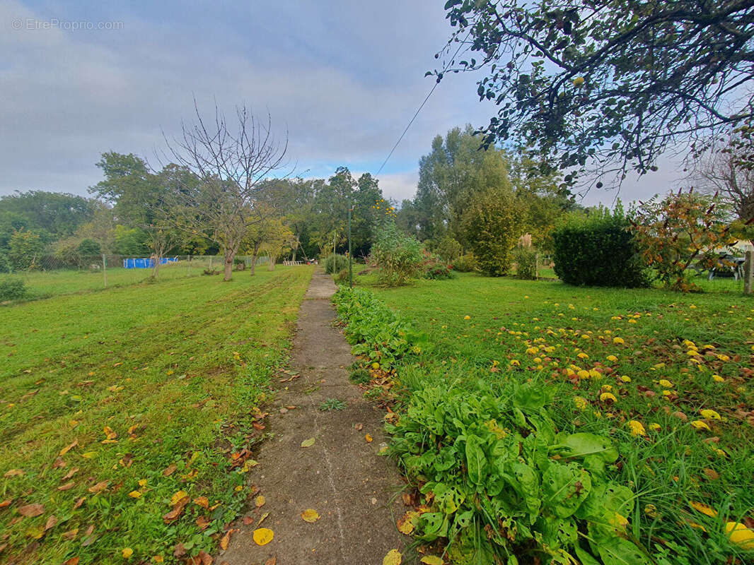 Maison à LA GENEVRAYE