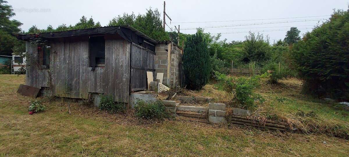 Terrain à BELLOU-SUR-HUISNE