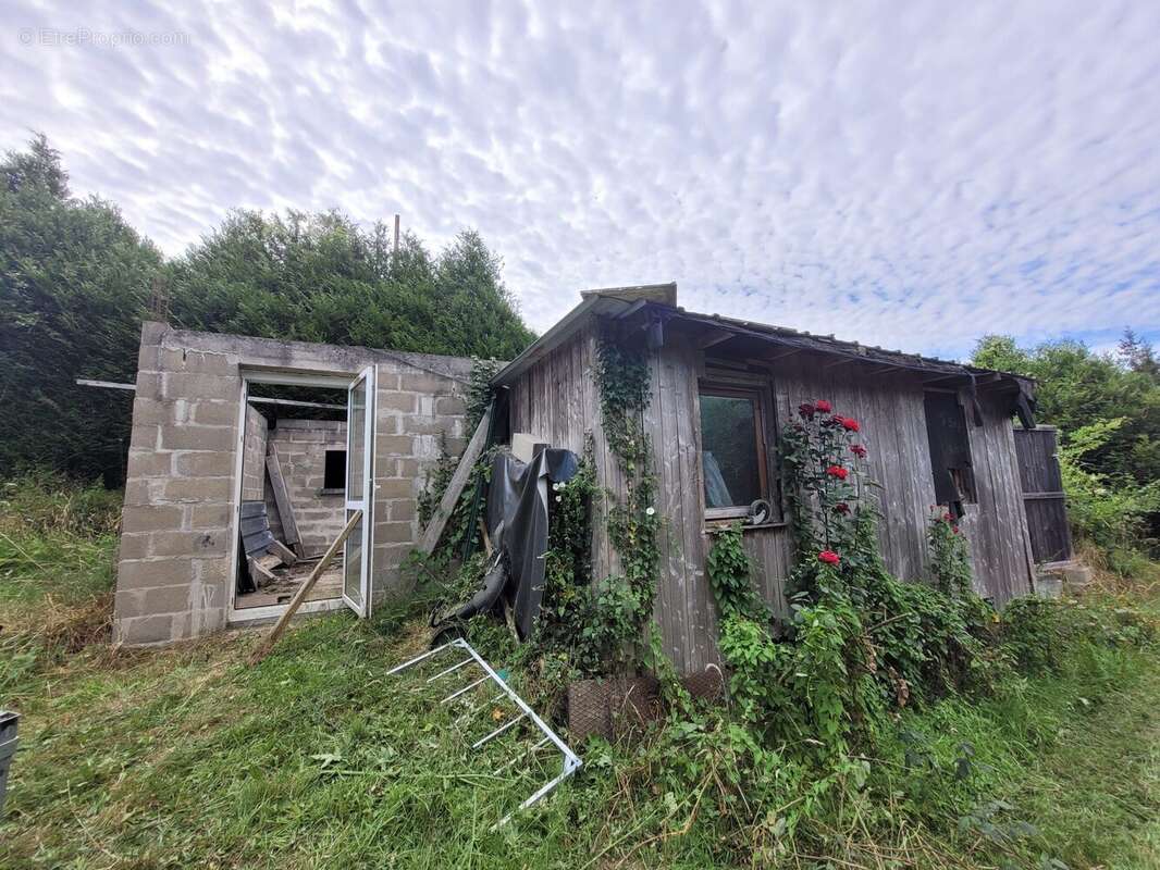 Terrain à BELLOU-SUR-HUISNE