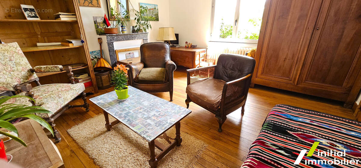 Maison à SAINT-AMAND-LONGPRE