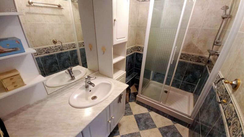 Appartement à SAINT-CYR-SUR-LOIRE